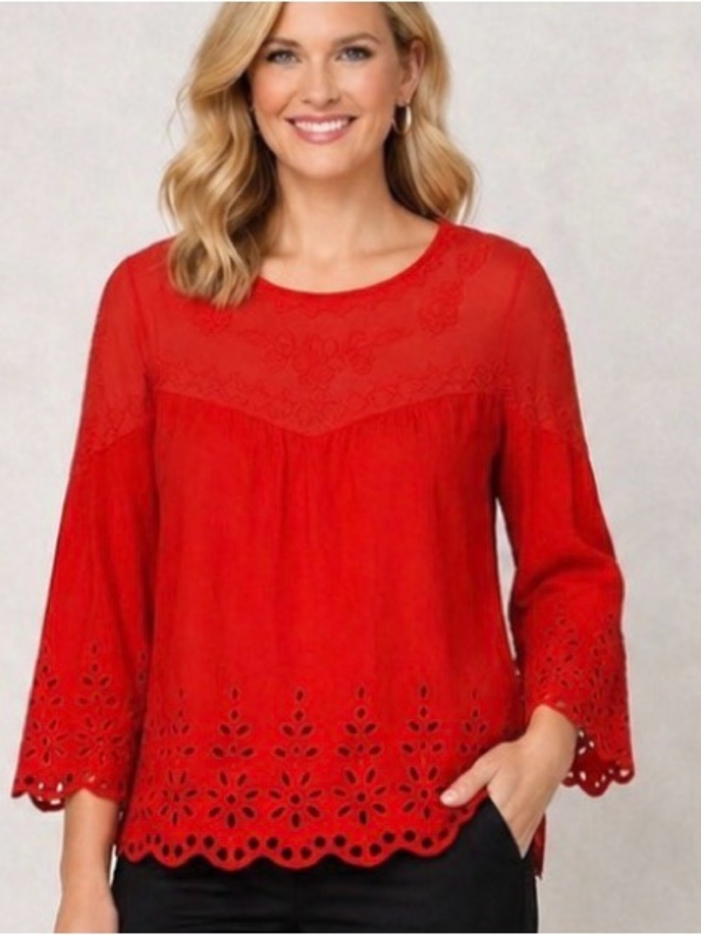 Jessica Simpson Red “Kalpso” Blouse Women’s Size Small Scalloped Embroidered